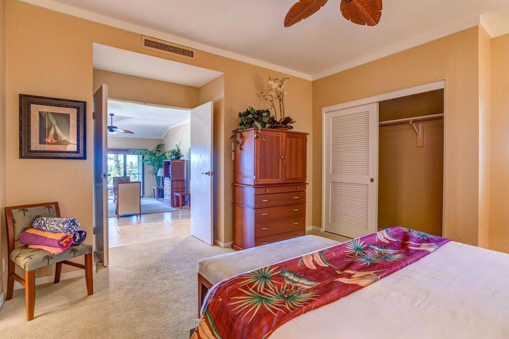 Condo, 2 Bedrooms, Balcony, Ocean View (KGV-14T6)