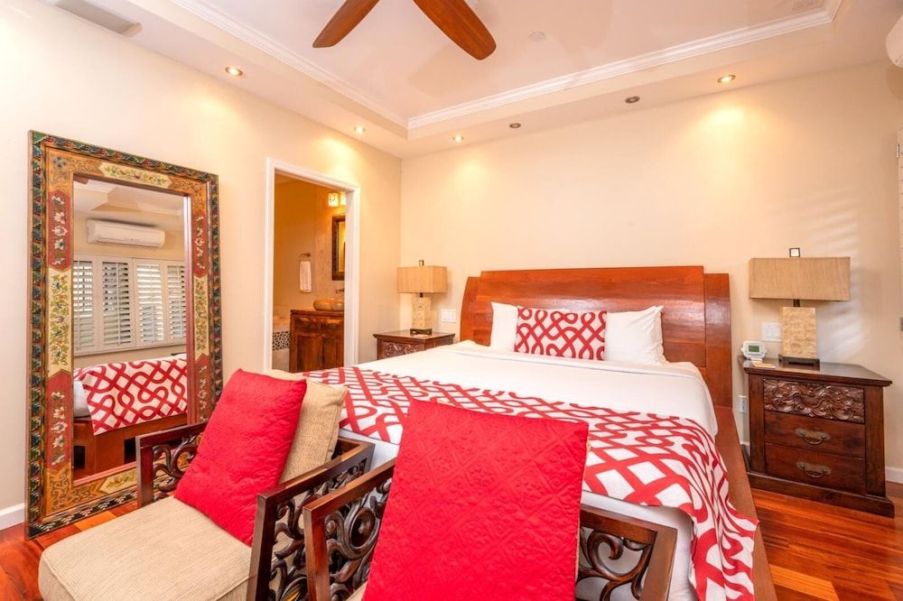 Condo, 2 Bedrooms, Balcony, Golf View (KGV-14P6)