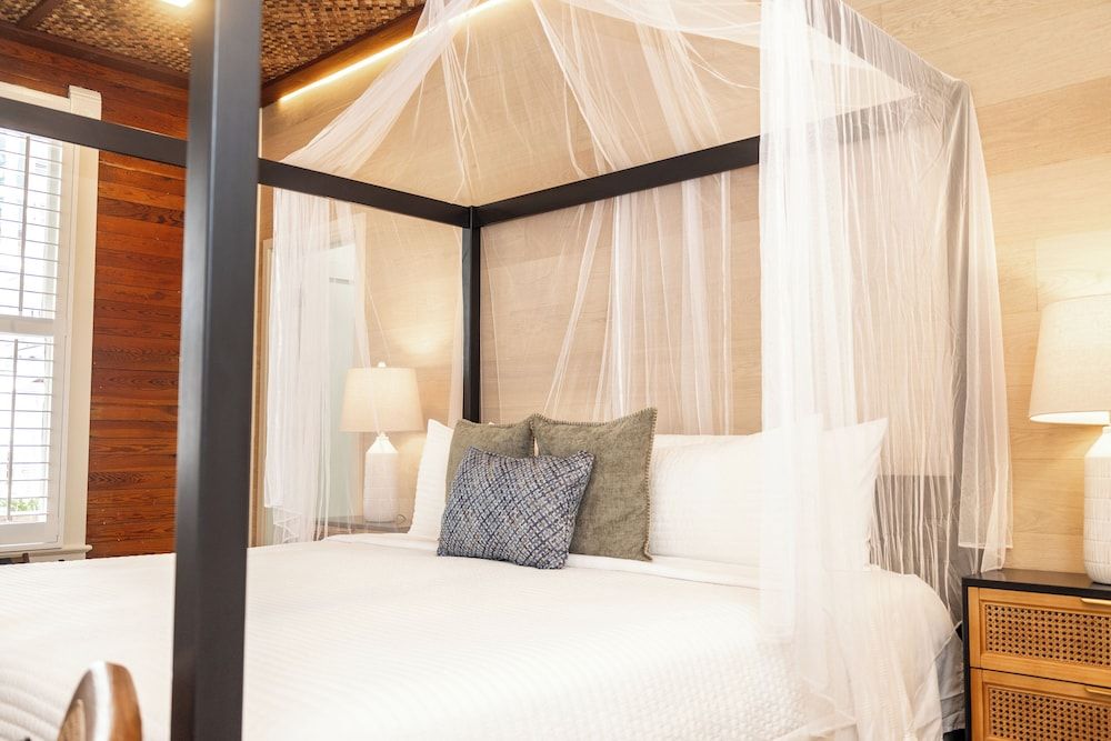 The Key West Hotel Luxury Studio, 1 King Bed (Room 4) 2