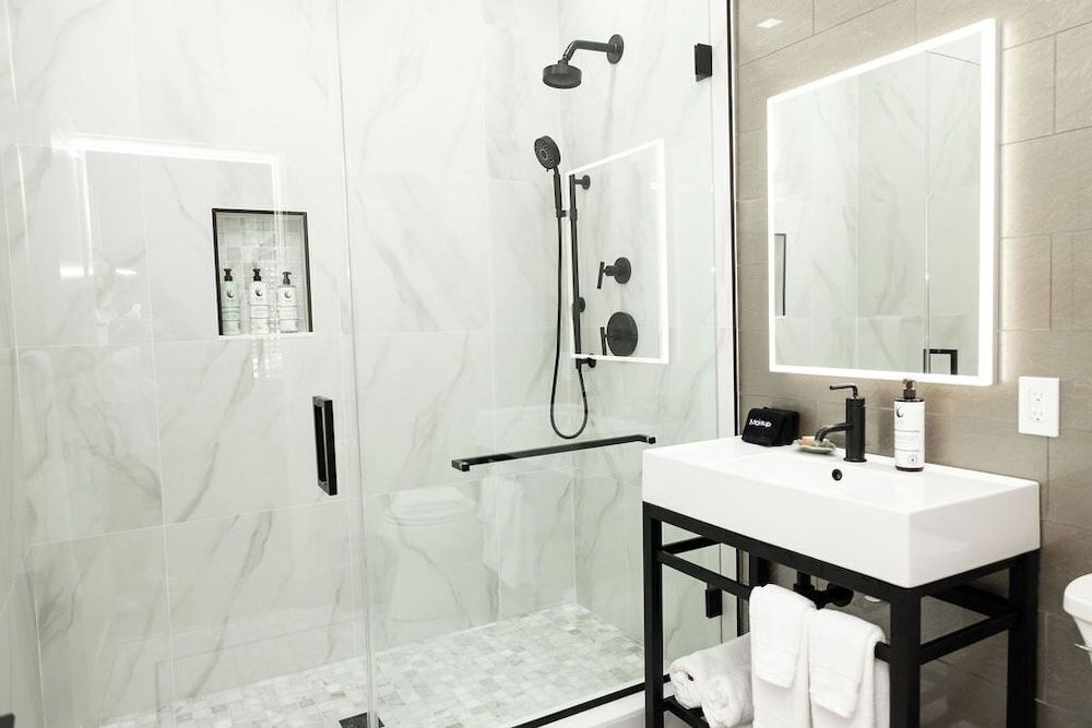 The Key West Hotel Luxury Studio, 1 King Bed (Room 4) 5