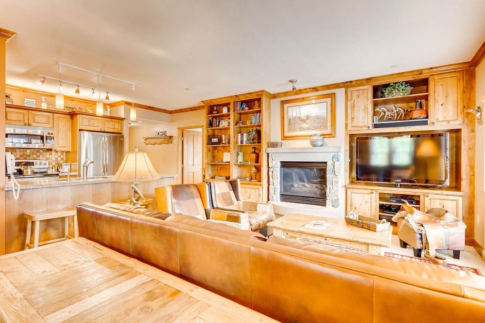 Jackpine & Black Bear Condos