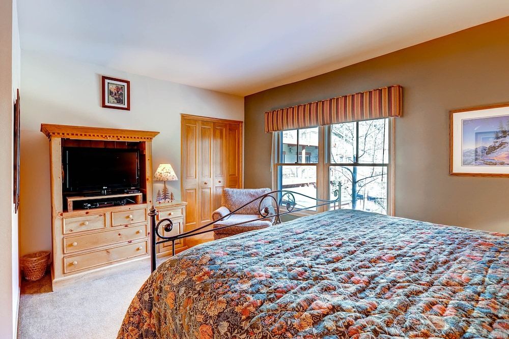 Lodge, Multiple Beds, 2 Bedroom, Murphy Bed
