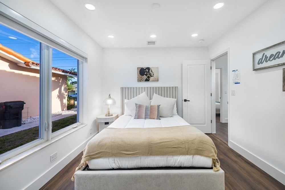 House (4 Bedrooms)