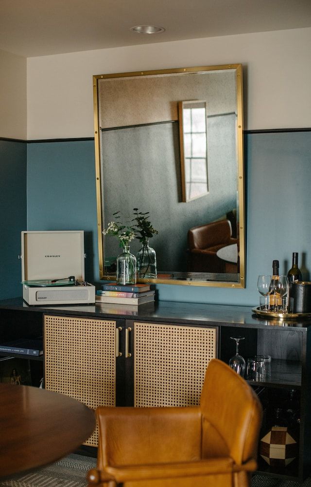 Emeline Premier Suite, 1 King Bed with Sofa bed, Mobility Accessible (Collector's) 7