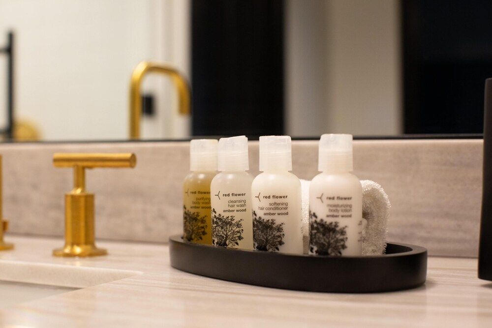 Emeline Room, 1 King Bed (Atelier) 9