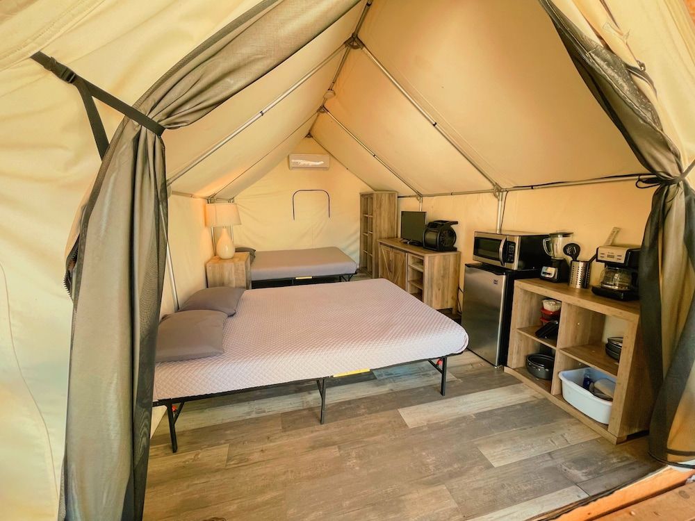 Standard Cabin