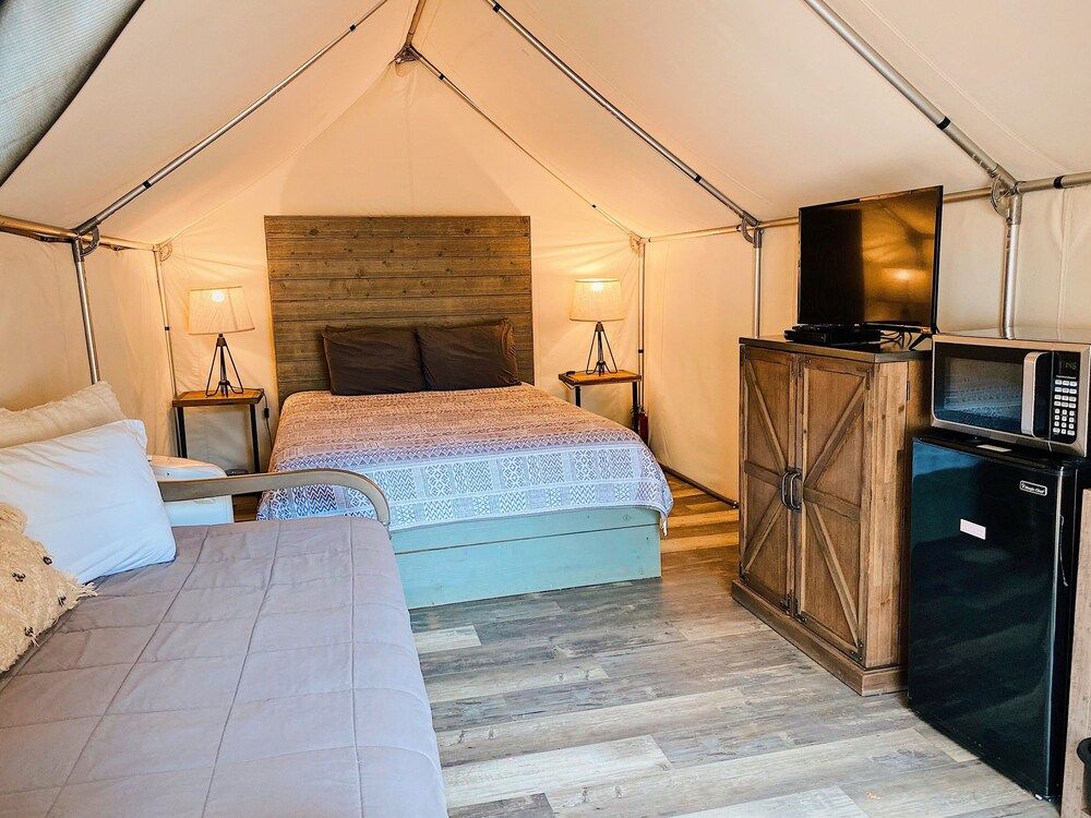 Standard Cabin
