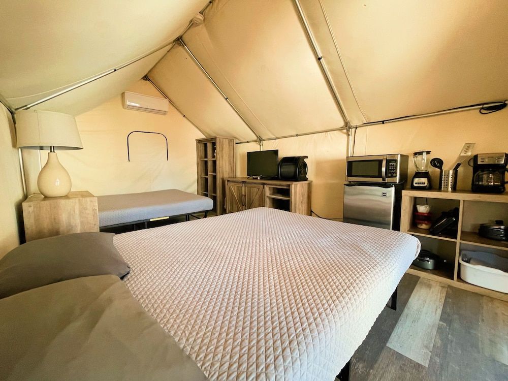 Standard Cabin