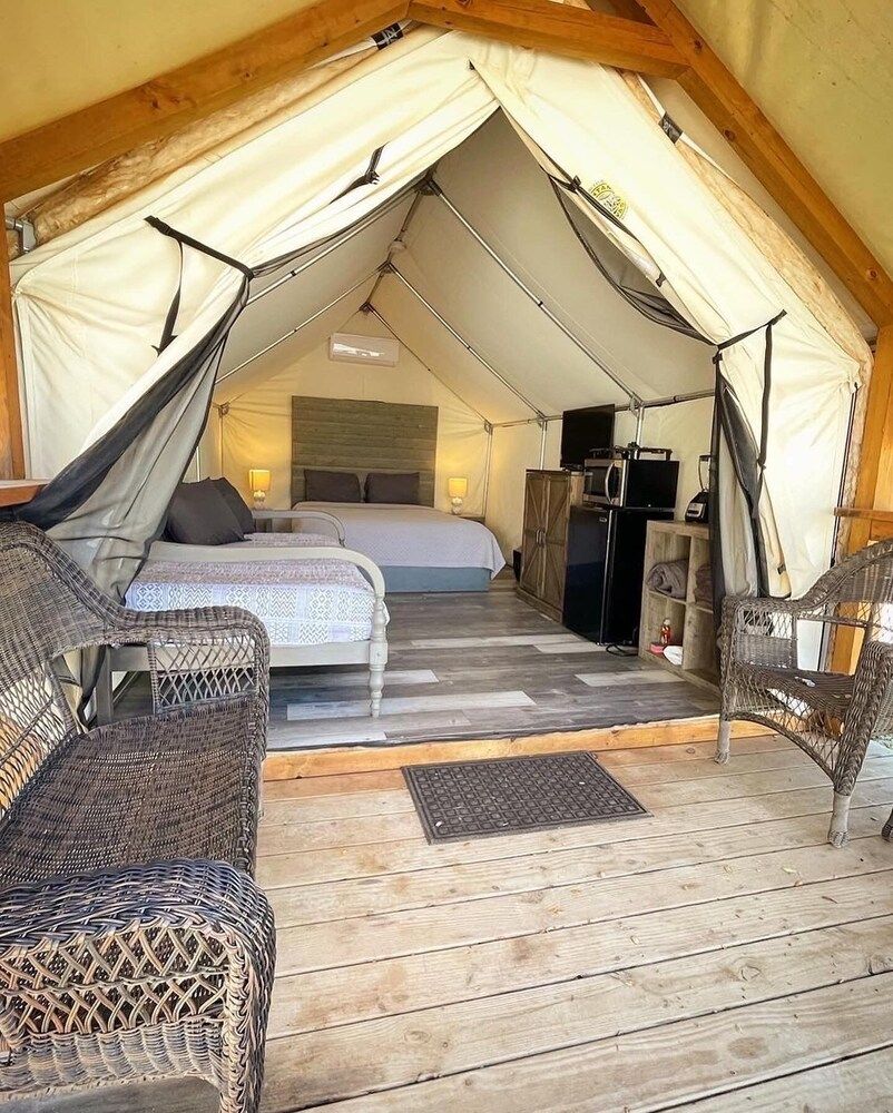Standard Cabin