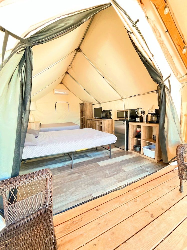 Standard Cabin