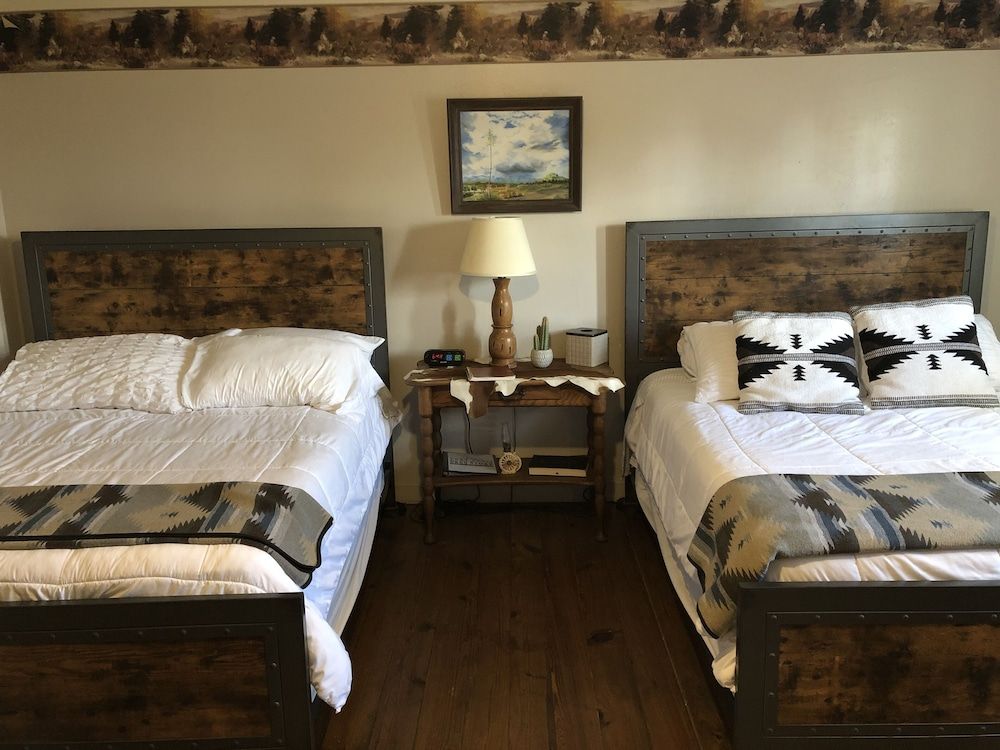 Fort Davis Drug Store Hotel Rancher - Room 2