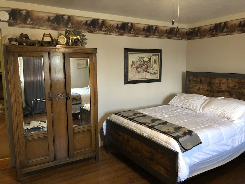Fort Davis Drug Store Hotel Rancher - Room 2 3
