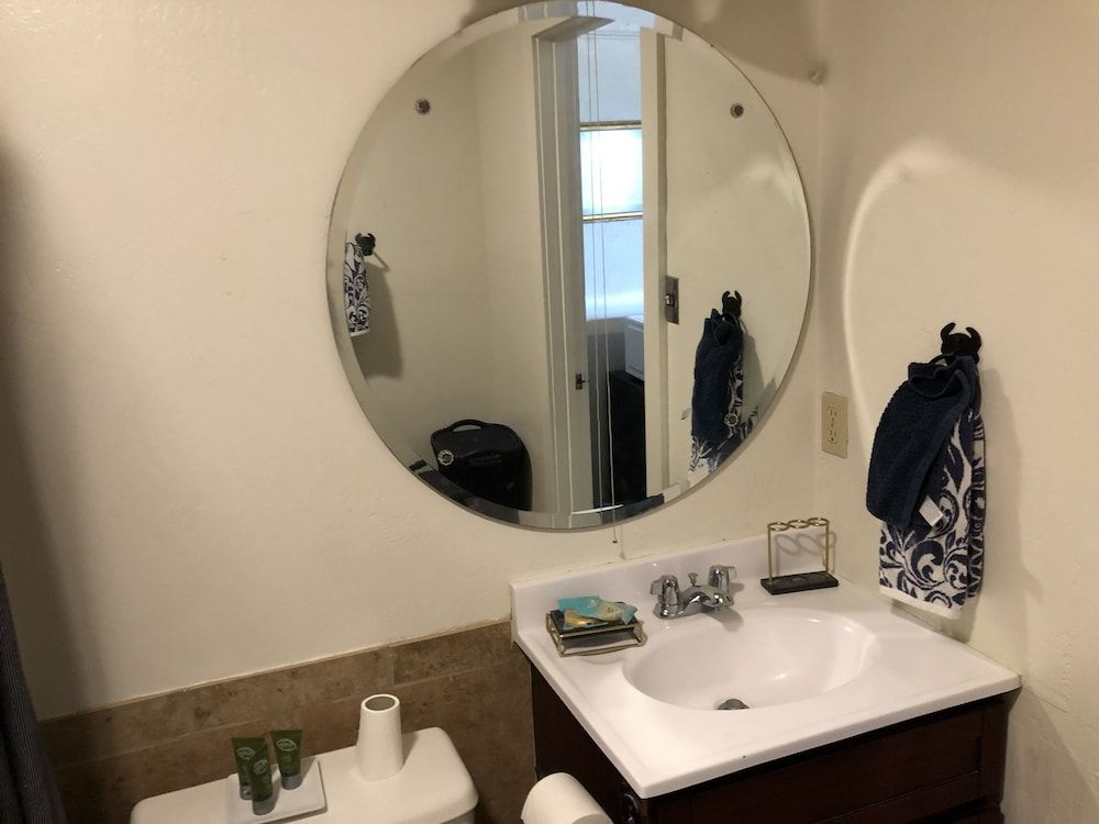 Fort Davis Drug Store Hotel Military - Room 4 3