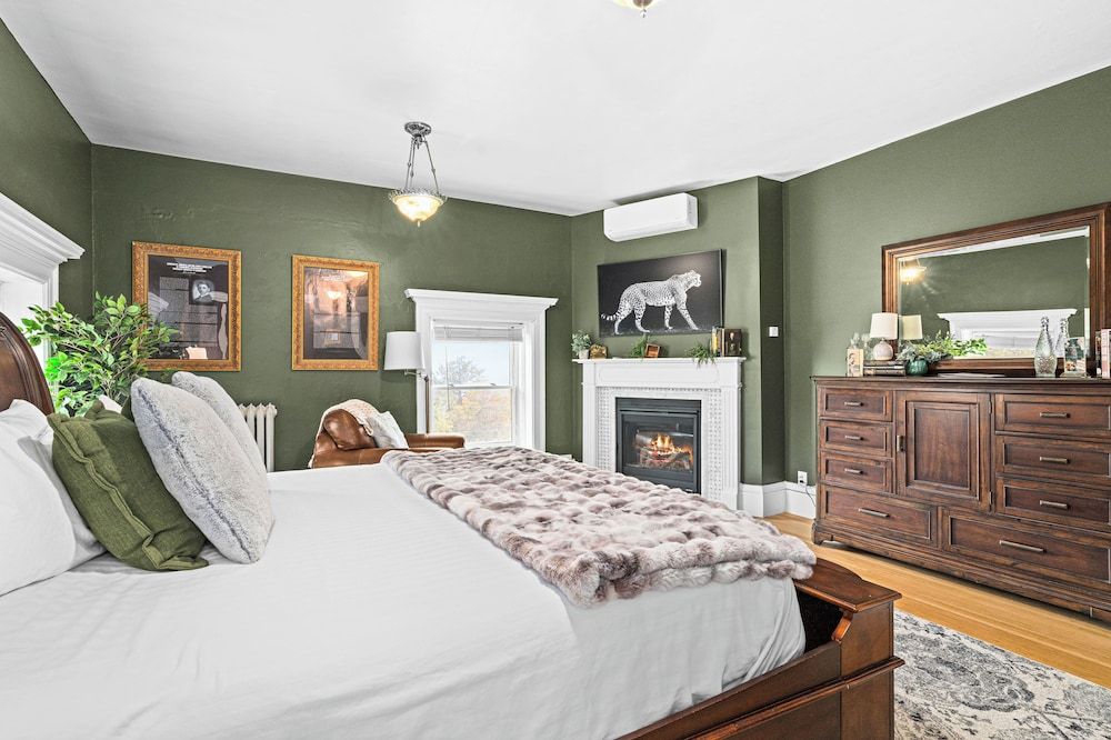 Roosevelt Suite