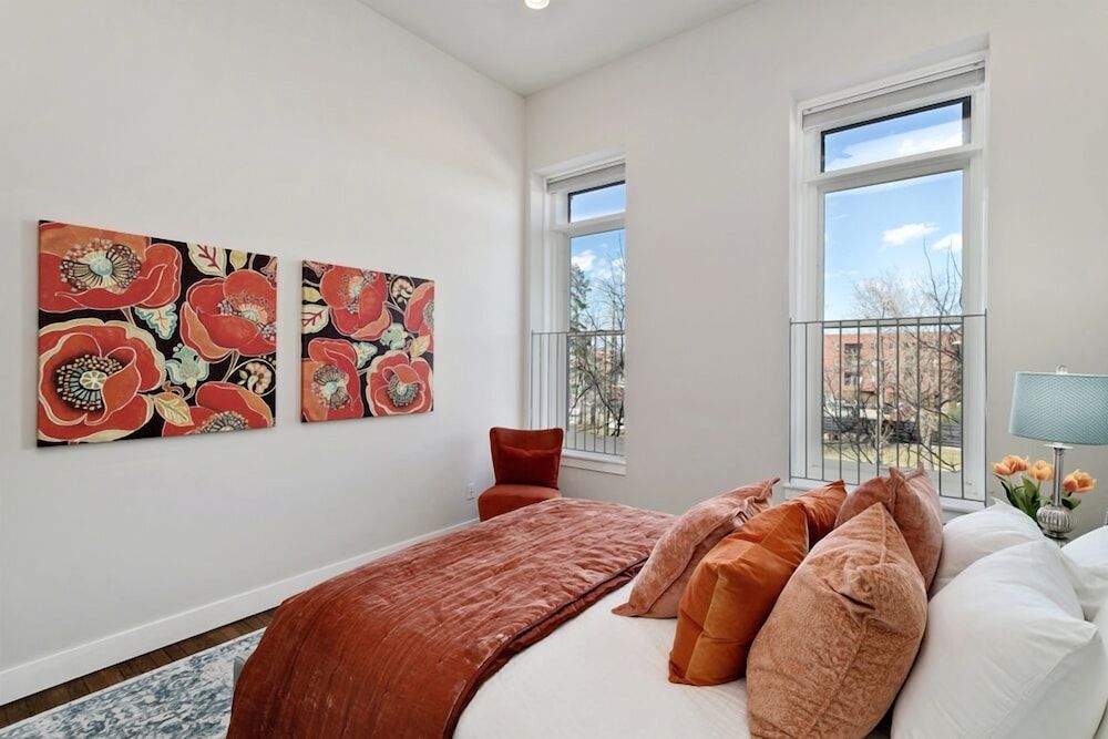 House, Multiple Beds, Patio, Garden View (240 Old Firehouse Alley*)