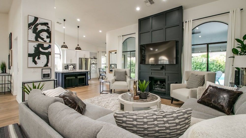 Studio (4 Bedrooms)