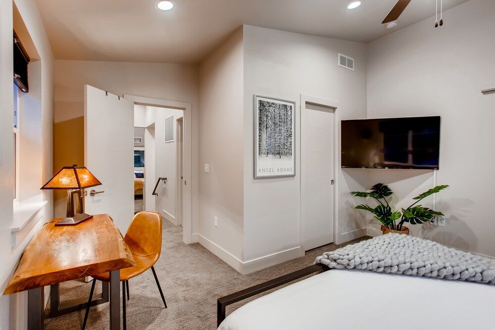 Old Town Swank - Brand New to Brewery District! House, Multiple Beds, Patio, Garden View (908 Jerome St. (Unit 1)*) 17