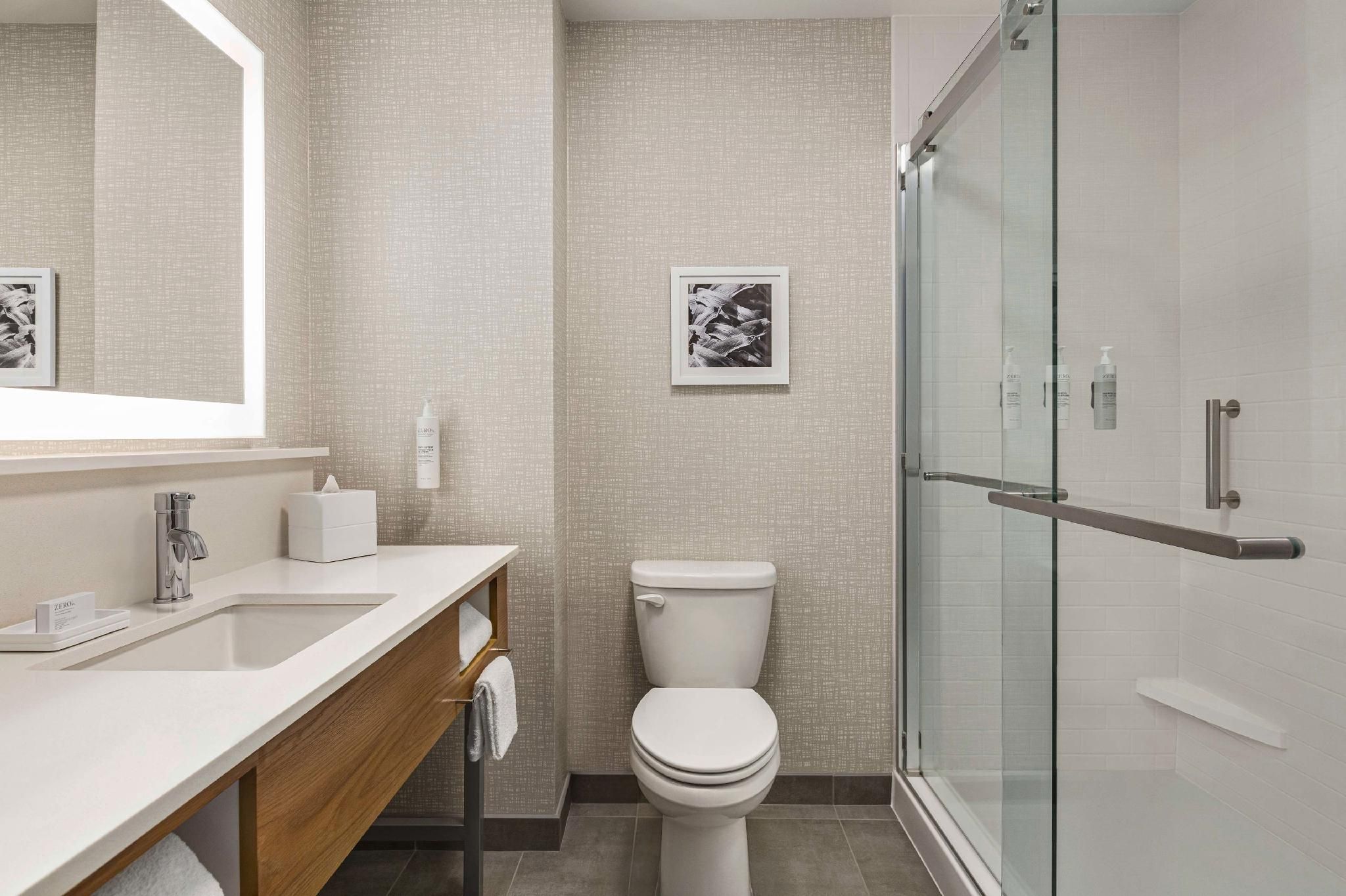 2 Queen Studio Suite