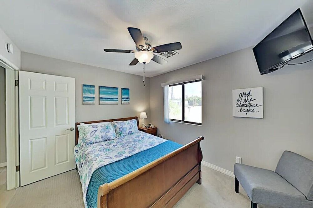 House, Multiple Beds, Pool Access, Pool View (Luxe Retreat)