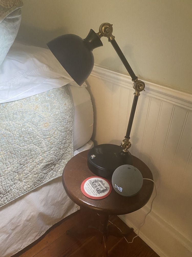 Mount Dora Historic Inn Room, 1 Queen Bed (Mister Charlie's Room) 3