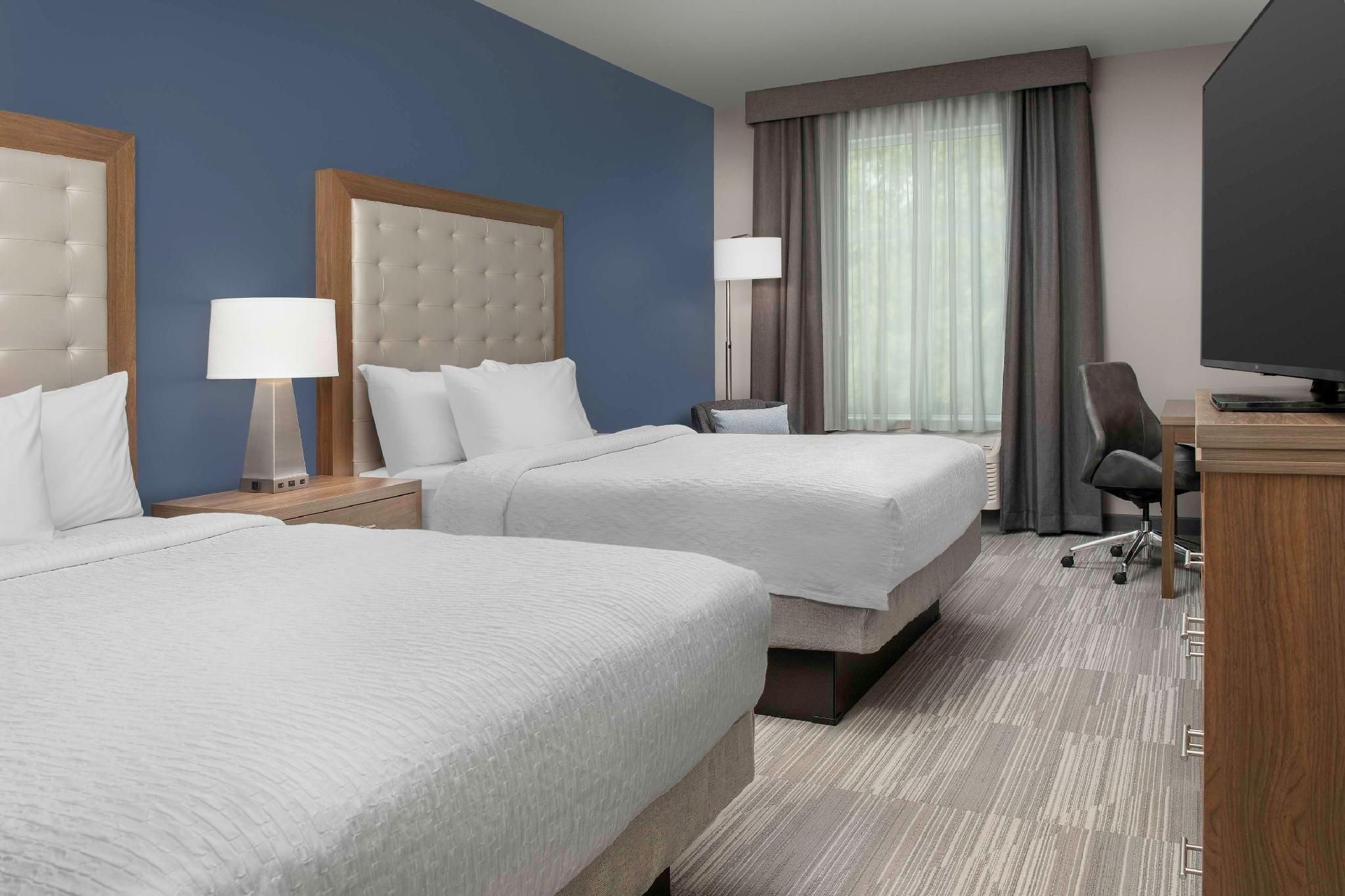 2 Queen Hearing Accessible Suite