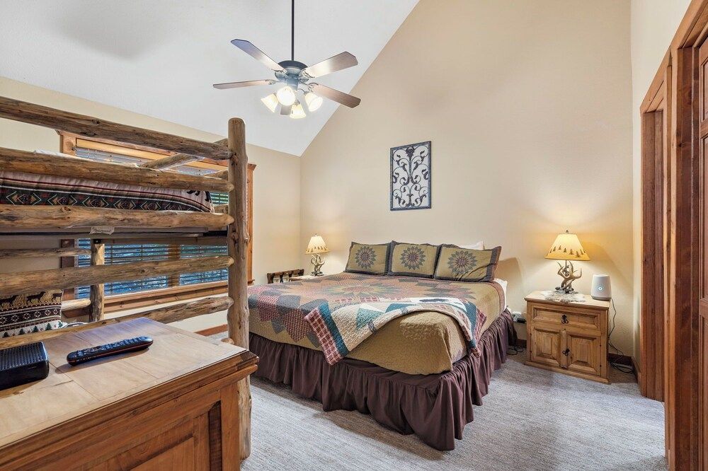 Cabin, Multiple Beds, Patio, Garden View (Milby Hideaway)
