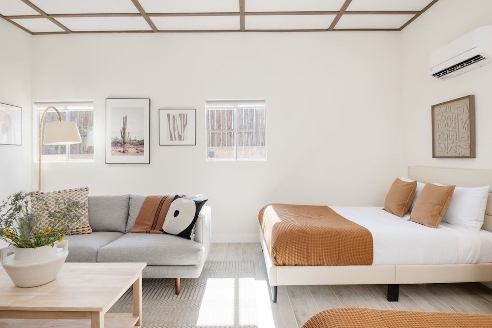 House (5 Bedrooms)