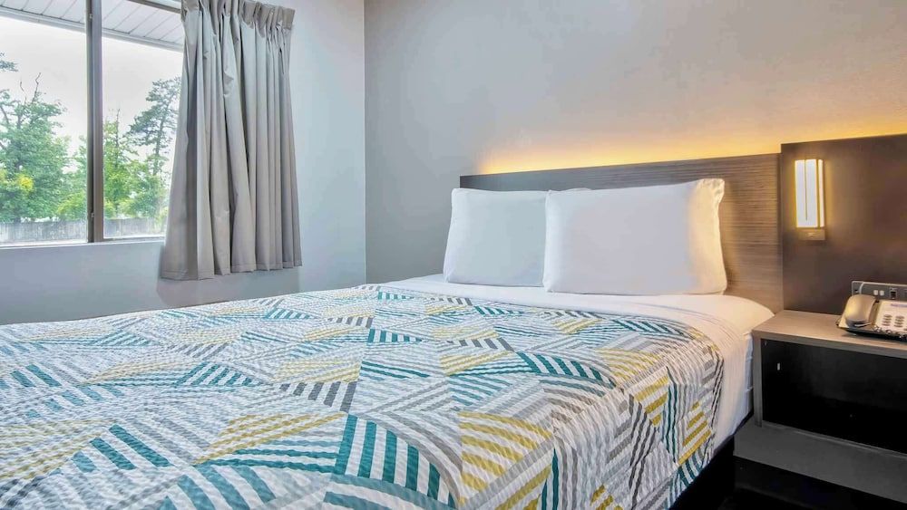 Studio 6 Texarkana, Tx Standard Room, 2 Double Beds, Non Smoking, Kitchenette