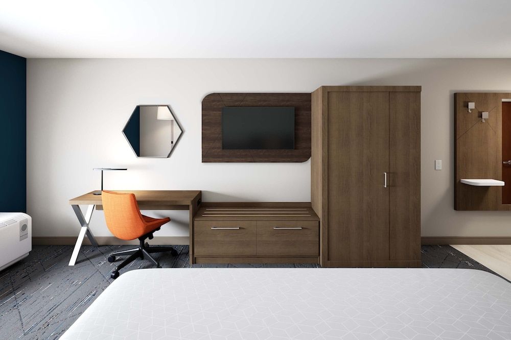 Standard Room, 1 King Bed (Walk in Shower)