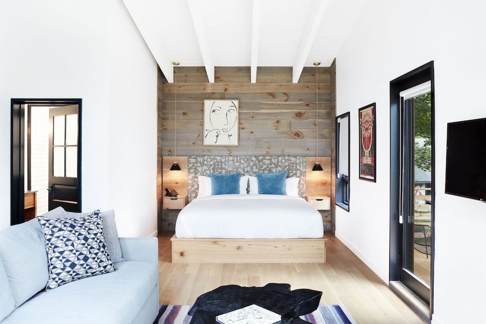 Woodstock Way Hotel Premium Room, 1 King Bed with Sofa bed