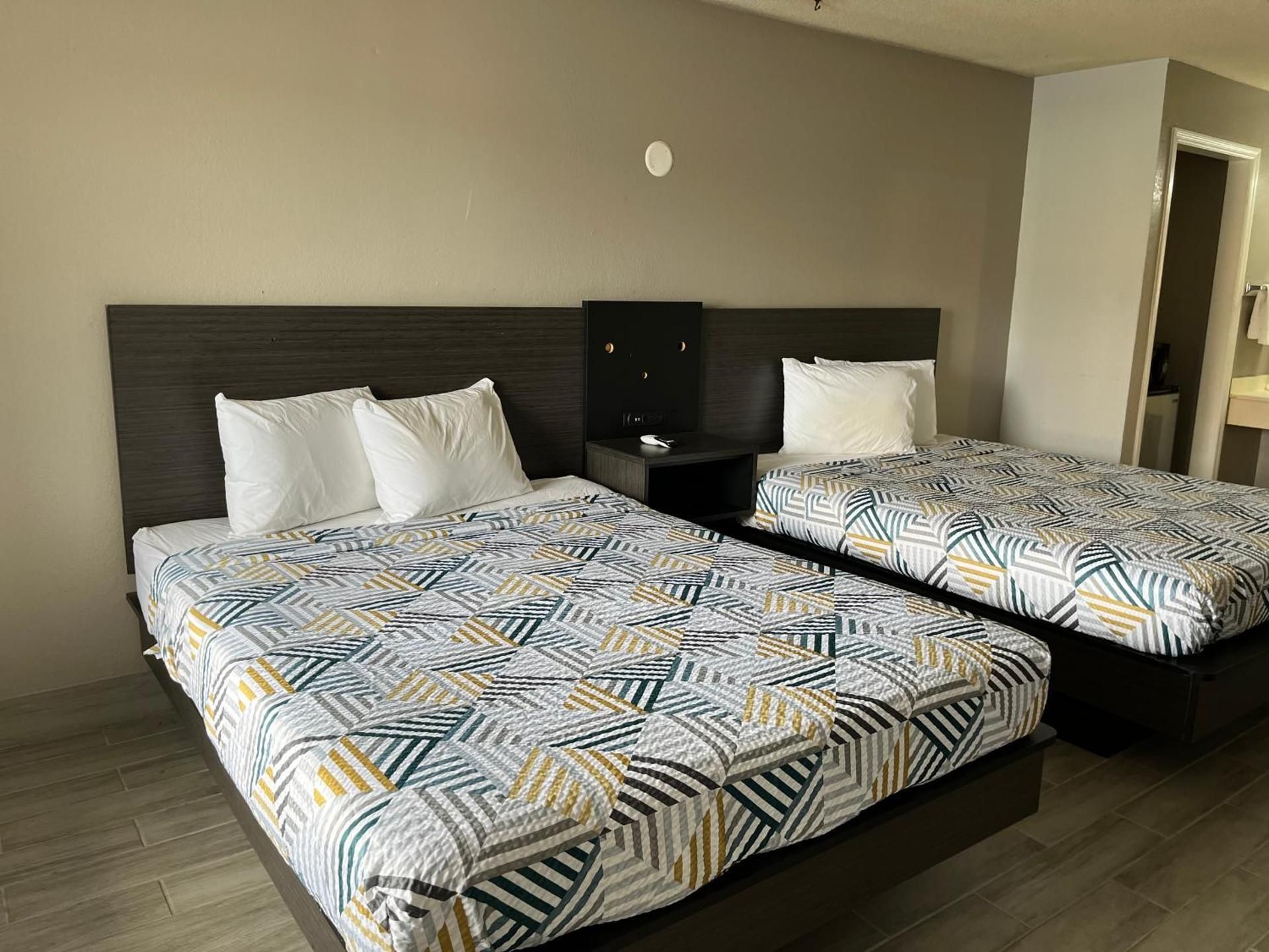 Queen Room with Two Queen Beds - Non-Smoking