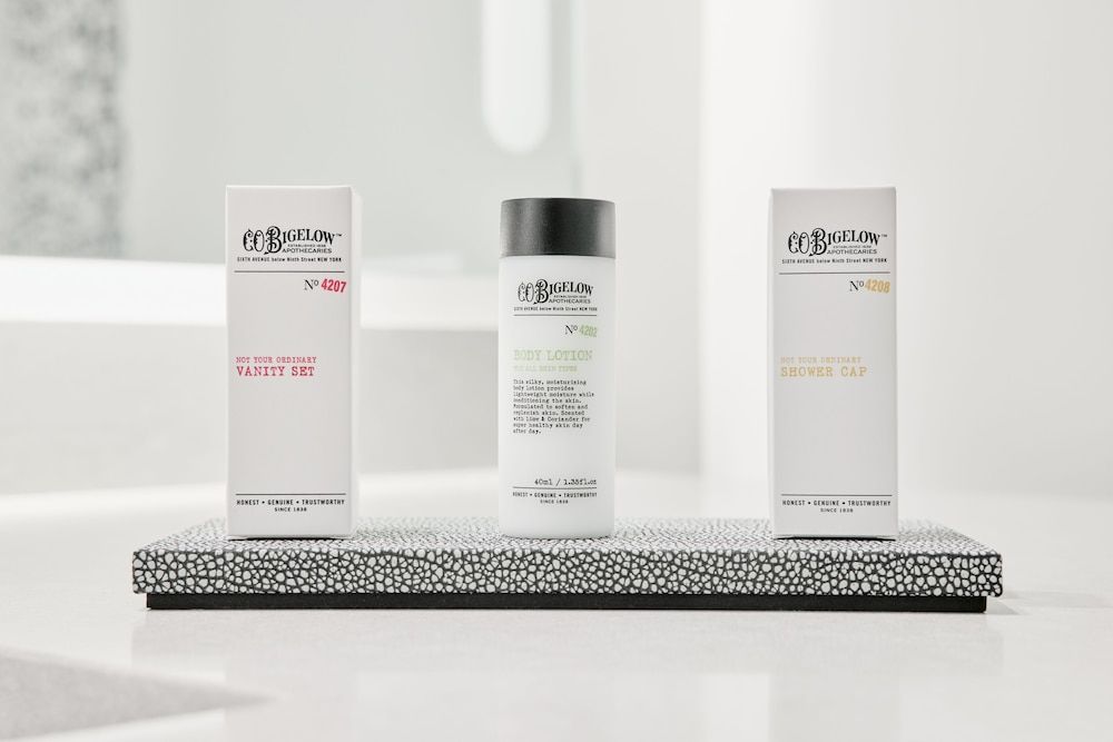 The Godfrey Detroit, Curio Collection By Hilton Room, 1 King Bed, Accessible (Hearing) 5