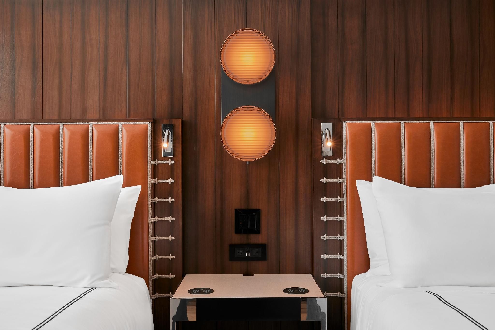 2 Queen Hearing Access City View High Floor