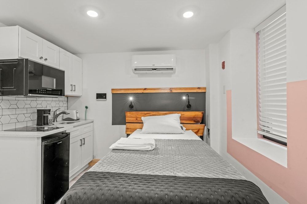 Goodseed Suites Philadelphia Center Basic Studio, 1 Twin Bed, Non Smoking, City View 4