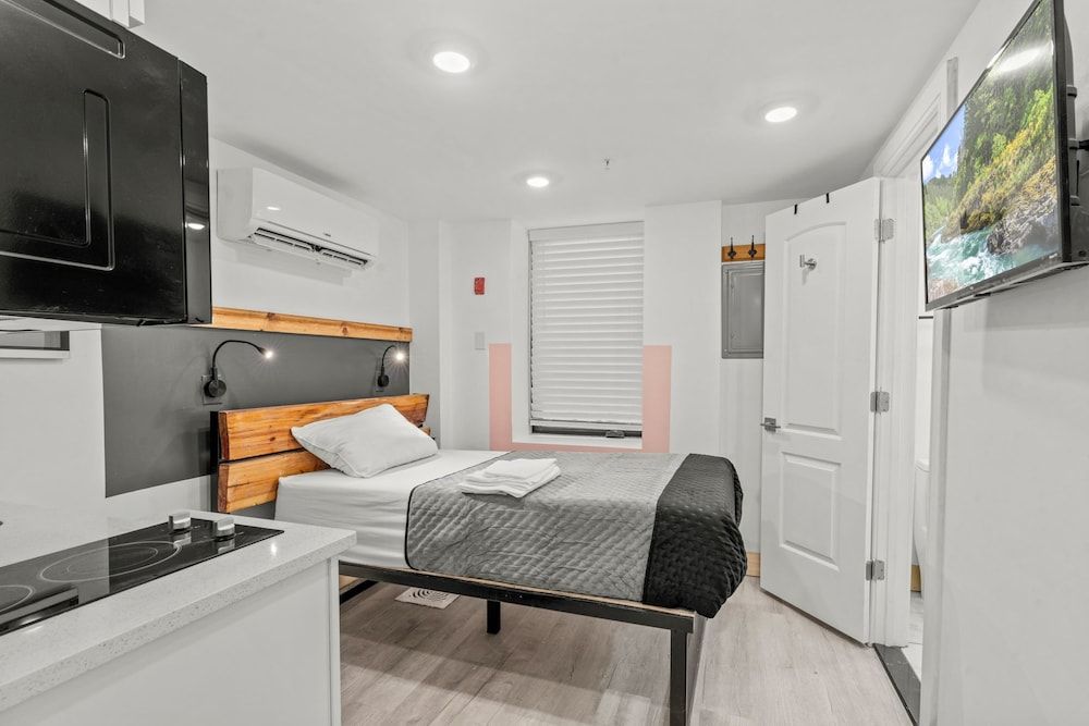 Goodseed Suites Philadelphia Center Basic Studio, 1 Twin Bed, Non Smoking, City View 5