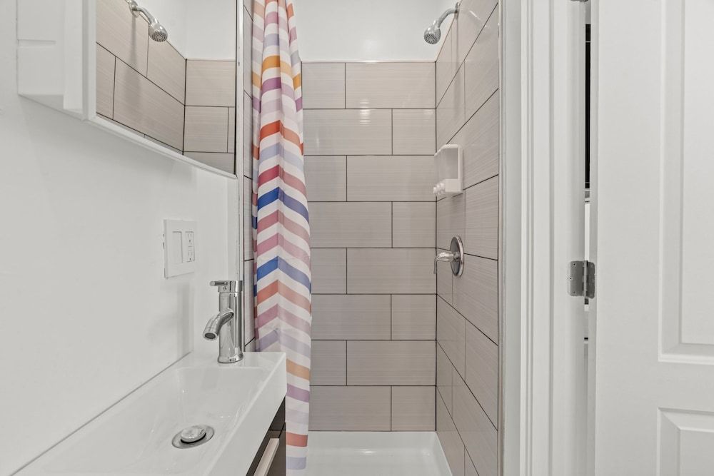 Goodseed Suites Philadelphia Center Basic Studio, 1 Twin Bed, Non Smoking, City View 10