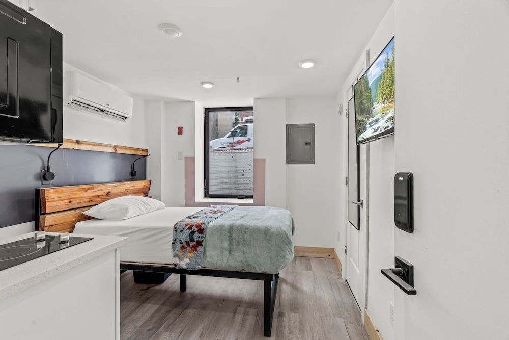 Goodseed Suites Philadelphia Center Basic Studio, 1 Twin Bed, Non Smoking, City View 14