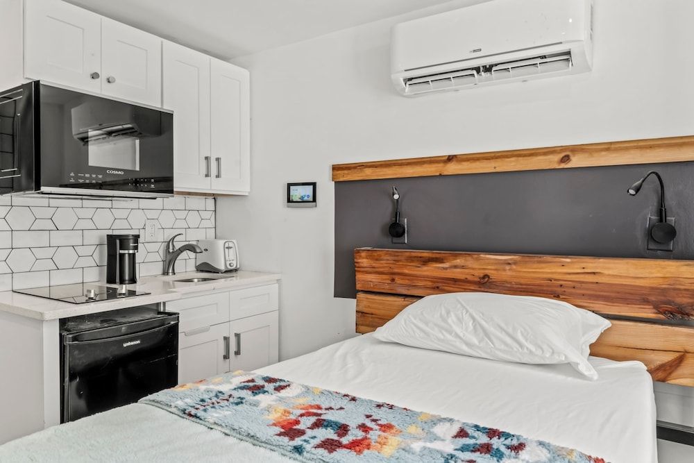 Goodseed Suites Philadelphia Center Basic Studio, 1 Twin Bed, Non Smoking, City View