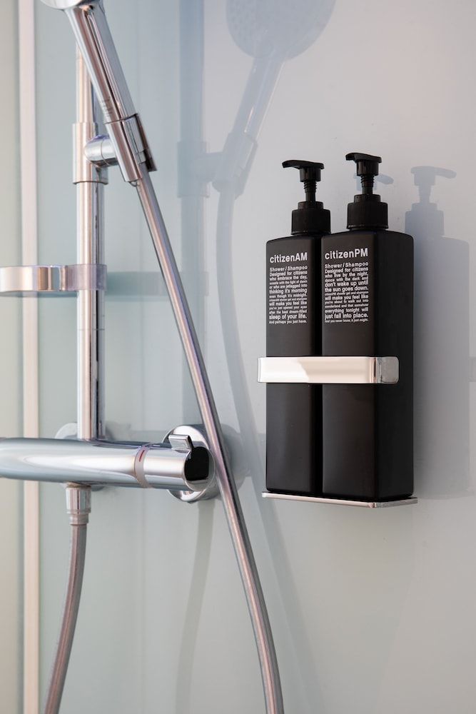 citizenM Austin Downtown Room, 1 King Bed (Mobility Accessible, Roll-In Shower) 6