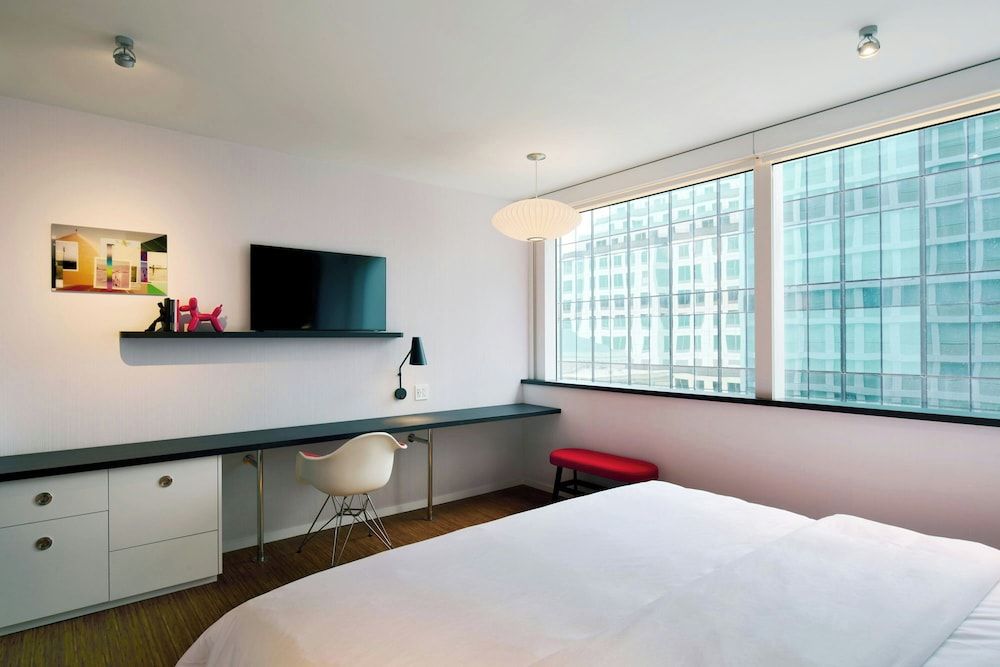 citizenM Austin Downtown Room, 1 King Bed (Mobility Accessible, Roll-In Shower) 5