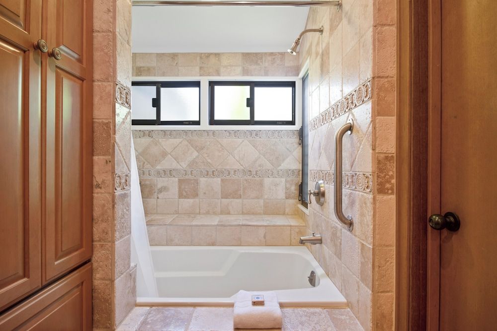 Kapalua Ridge Villas by KBM Villa, 2 Bedrooms, Balcony, Ocean View (KRV-2912) 19