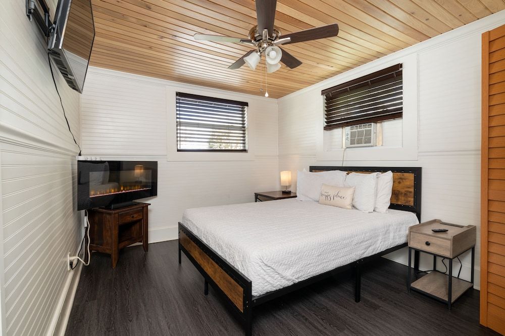 Treehouse Suite