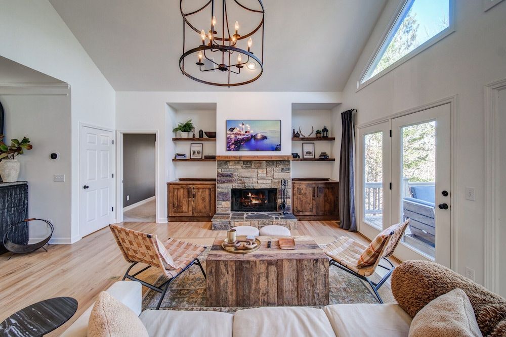 Luxury Mountain Home in Big Canoe! Golf / Lake / EV / Game Room! House, Multiple Beds, Patio, Mountain View (Summit Oaks Manor) 20