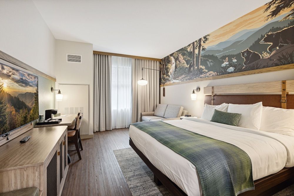 HeartSong Lodge & Resort King Sleeper Sofa with Wet Bar 3