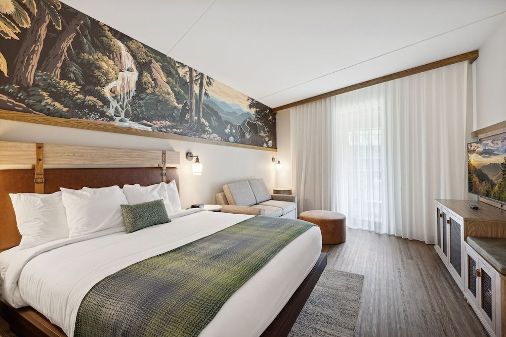 HeartSong Lodge & Resort JUNIOR SUITE - Inside corner