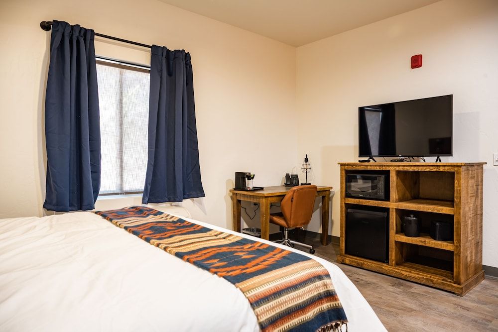 Grand Cloudcroft Hotel Single King 2