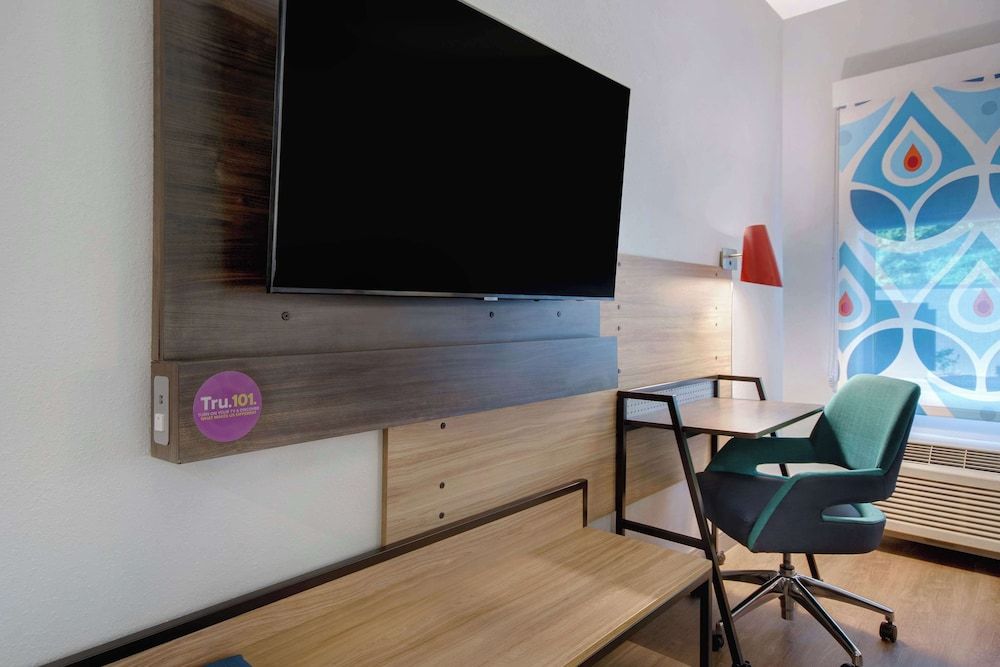 TRU BY Hilton Wake Forest Raleigh North Room, 2 Queen Beds 4