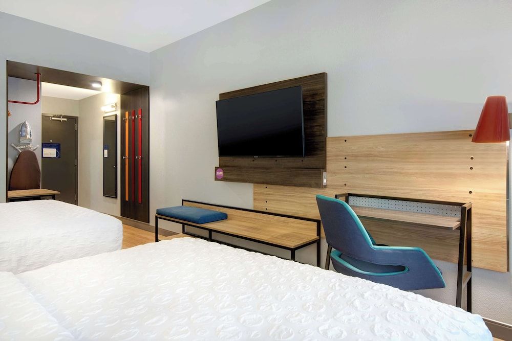 TRU BY Hilton Wake Forest Raleigh North Room, 2 Queen Beds 2