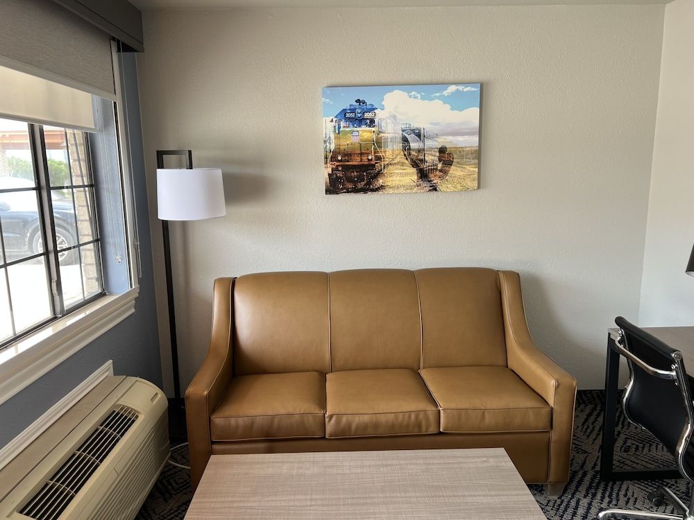 Garden Inn & Suite Standard Suite 11