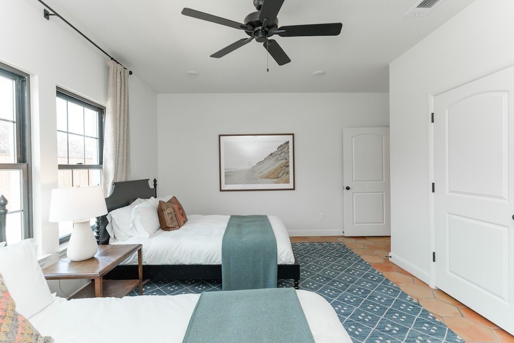 La Palmilla Texas Family Cottage, Pool View 9